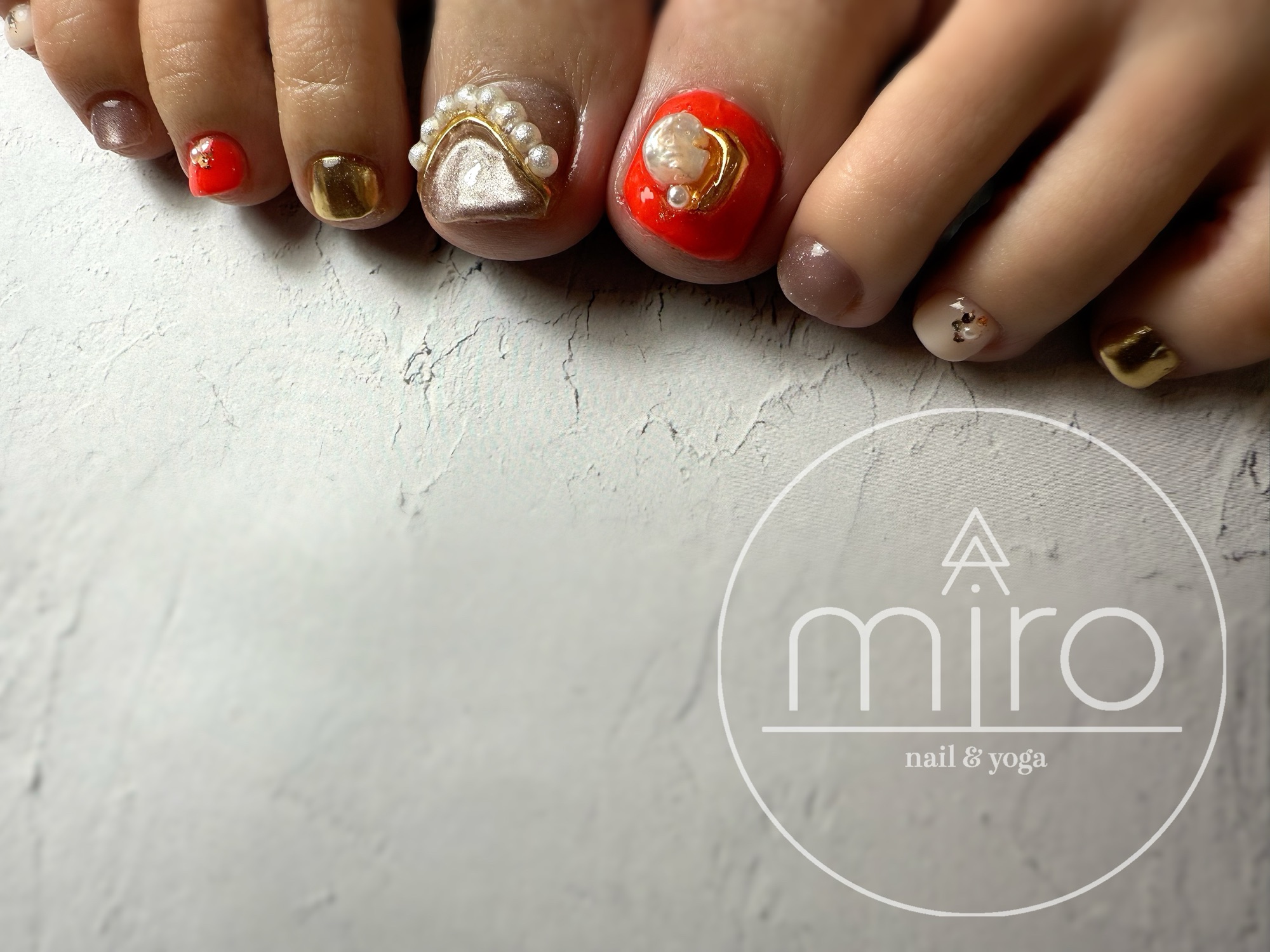 投稿についてもっと詳しく フットネイルがまだまだ大盛況😆🌻🍉