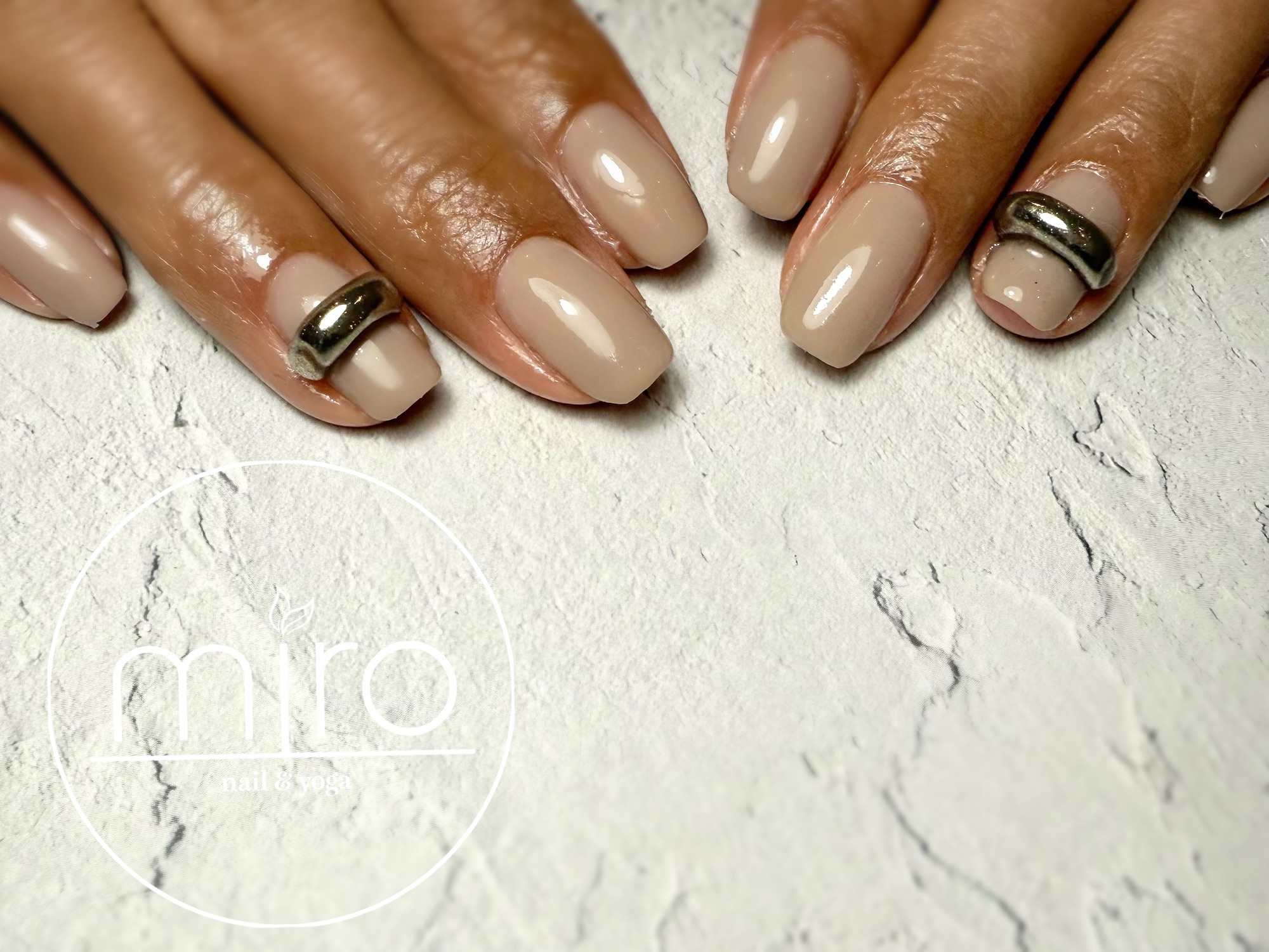 投稿についてもっと詳しく 極太リング秋ネイル💅