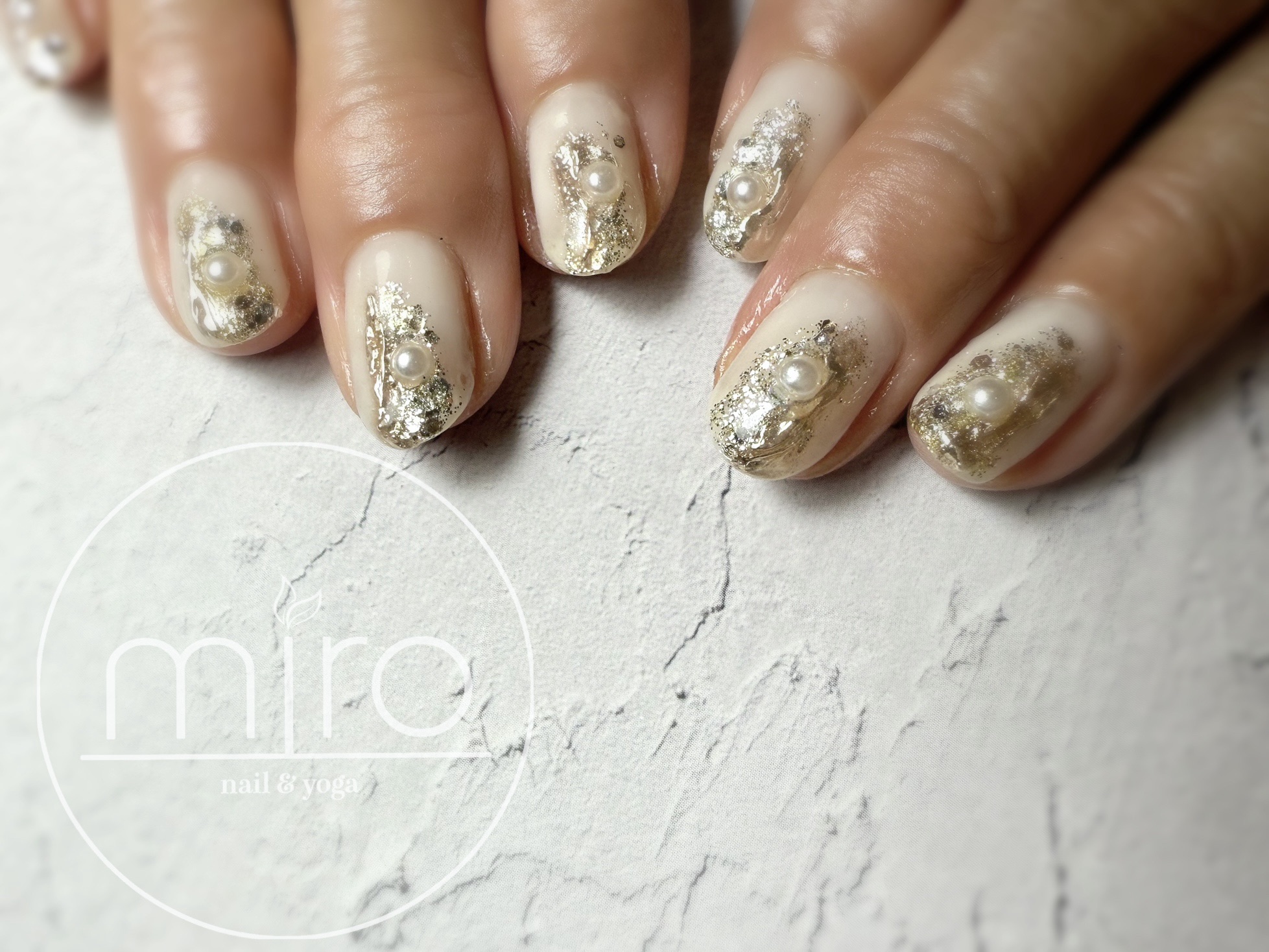 投稿についてもっと詳しく マダムのクリスマスネイル♡🎄⭐︎