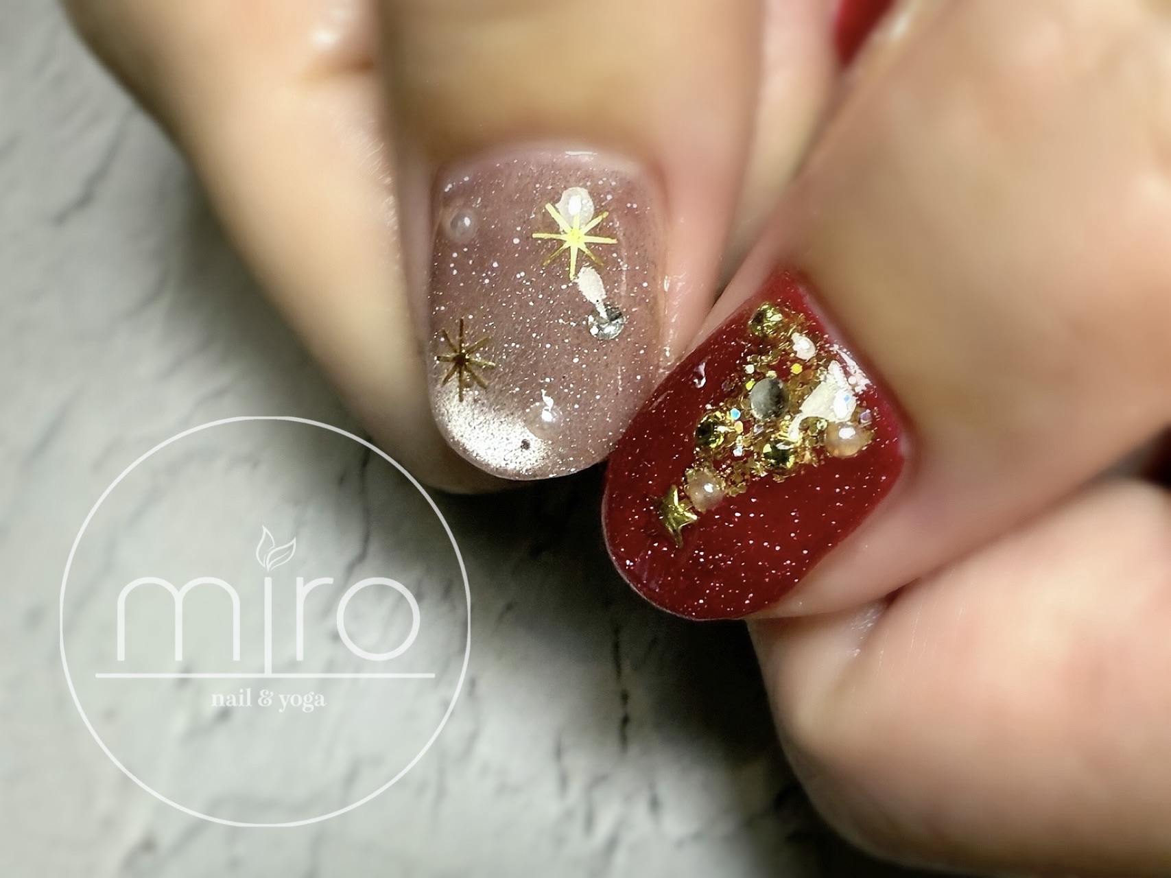 投稿についてもっと詳しく マグネットなクリスマスネイル🎄🎅